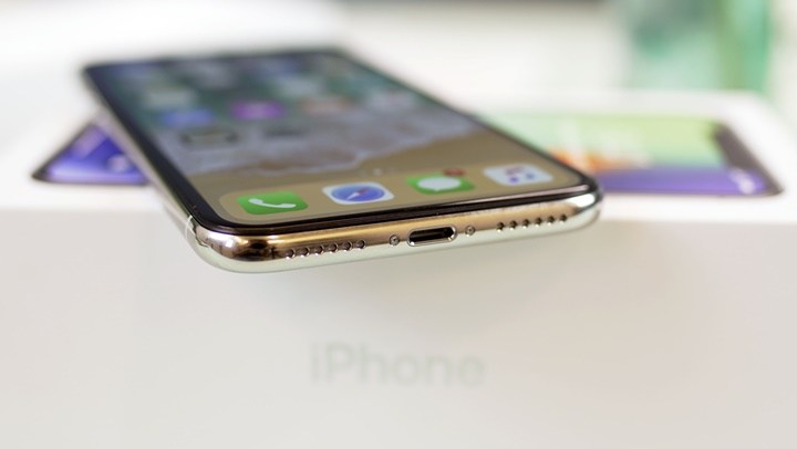 iphone x bottom